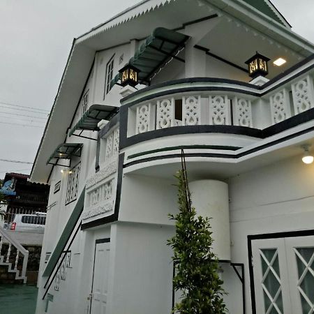 קלאו Genesis Motel מראה חיצוני תמונה